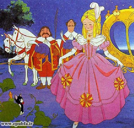 ناگهان سیندرلا دید که لباس بسیار زیبا و باشکوهی را پوشیده است